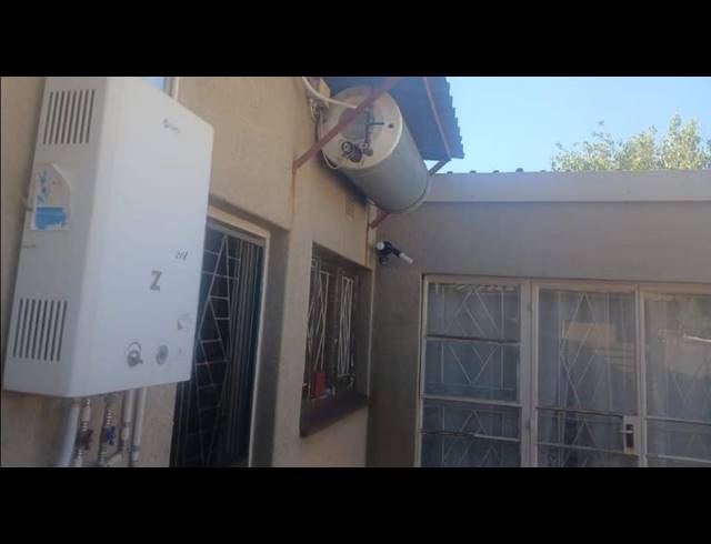 4 BEDROOM HOUSE FOR SALE IN SASOLBURG EXT 12